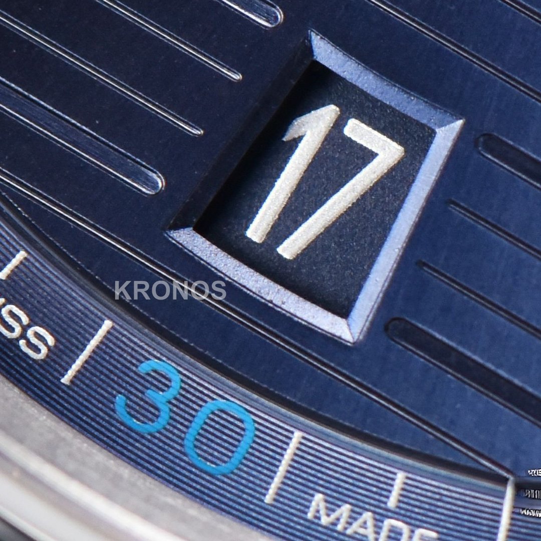 Aqua Terra 150m 41mm Dark Blue Dial Silver Hand Silver - Authentic Movement