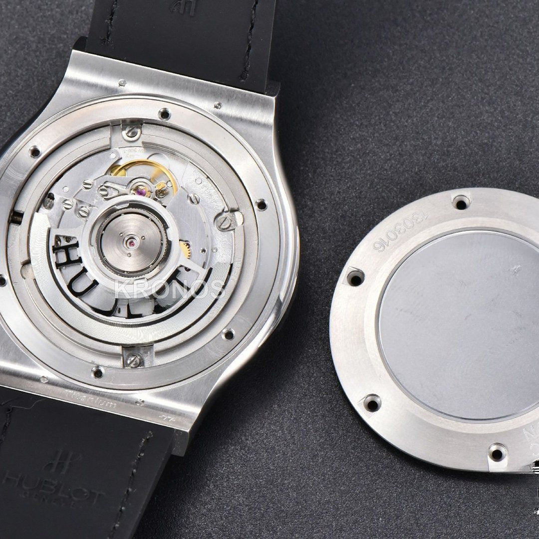 Classic Fusion 42mm Jj+f White Dial Black - Authentic Movement