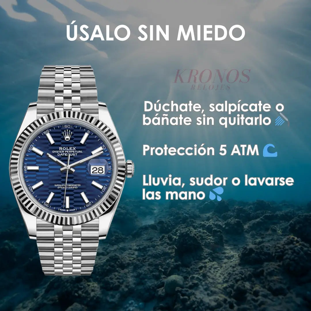 Datejust Blue Dial Kronos Relojes - Fotografía de estilo con fondo neutro