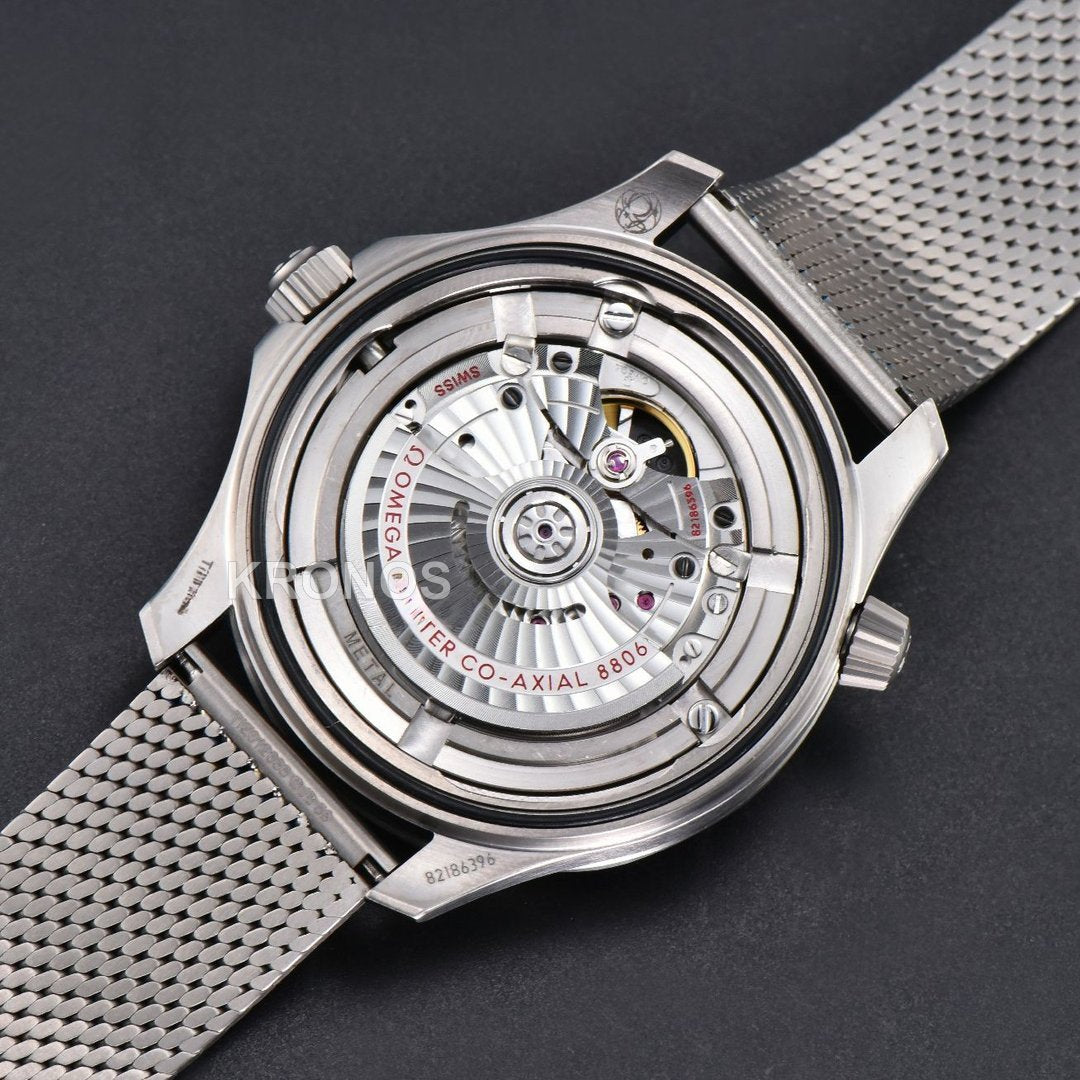 Seamaster 300 "No Time To Die" 42mm - Authentic Movement