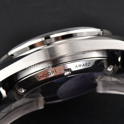 Speedmaster Professional 'Snoopy' 50th Anniversary 42mm Osf - Authentic Movement