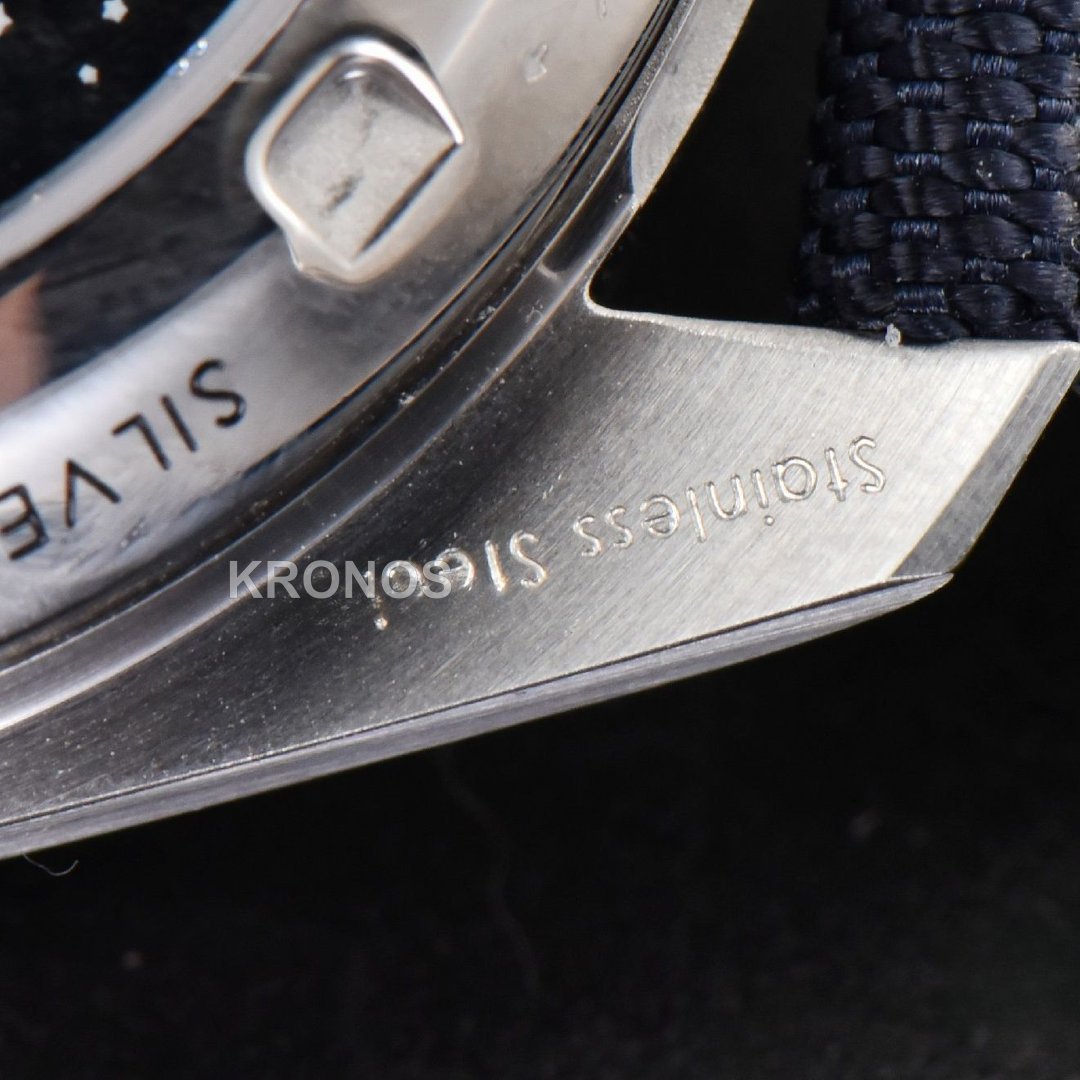Speedmaster Professional 'Snoopy' 50th Anniversary 42mm Osf - Authentic Movement