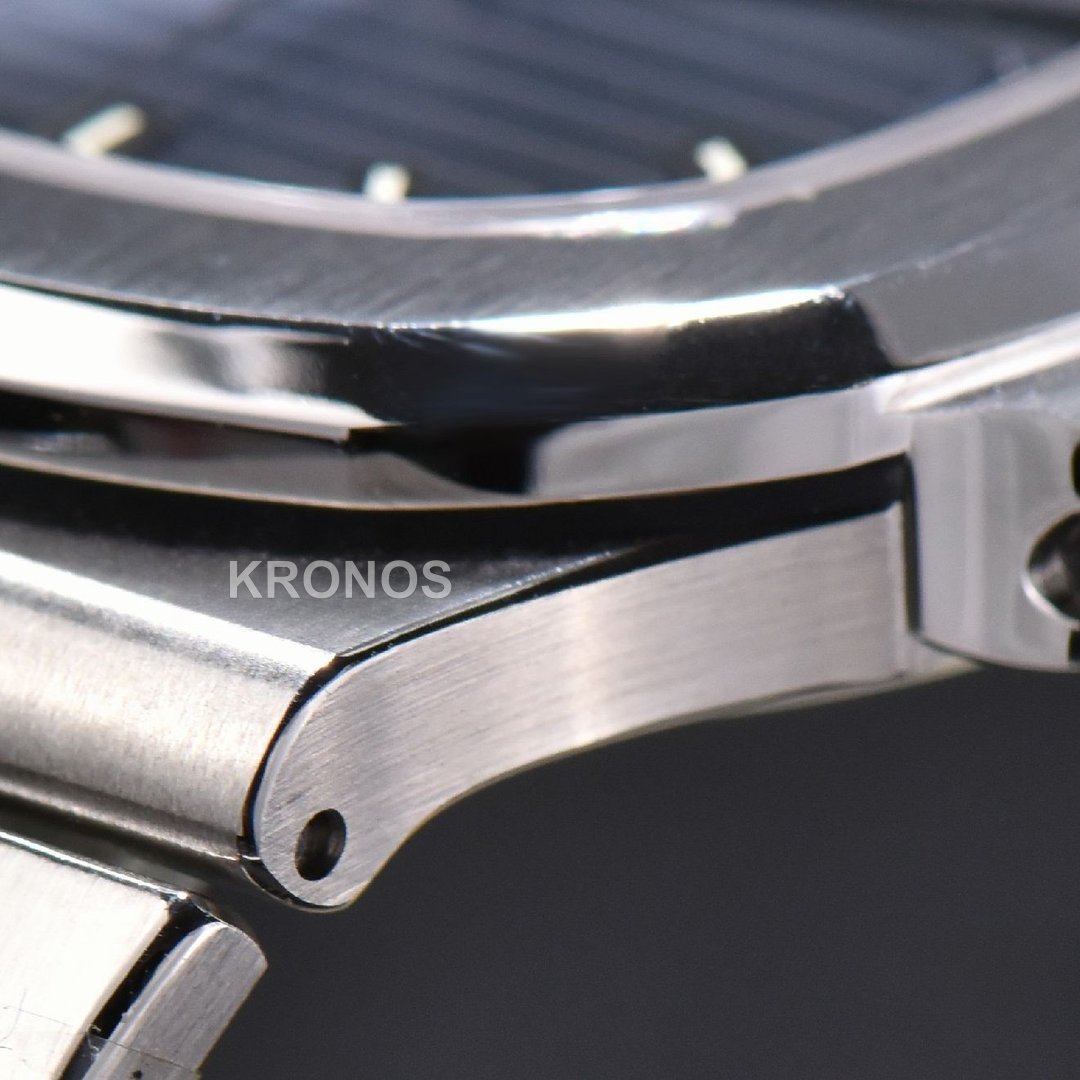 Nautilus 40mm Blue Textured Dial - Authentic Movement