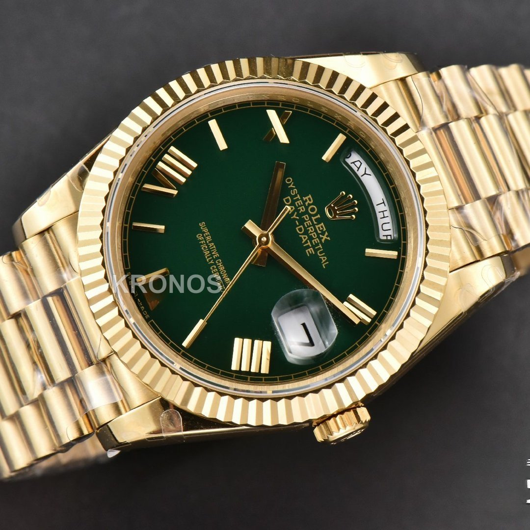 Day-Date 40mm Green Dial - Authentic Movement
