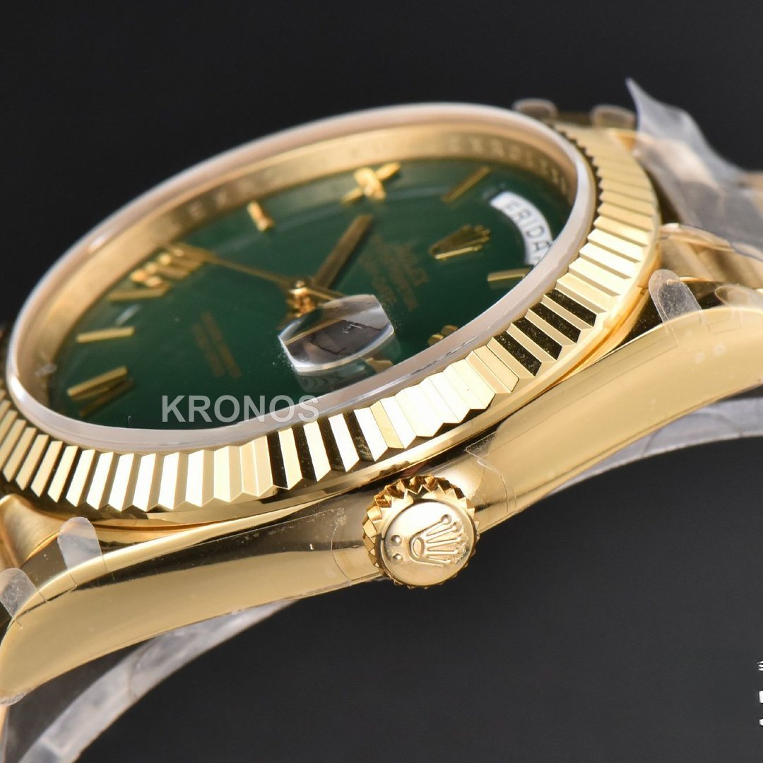 Day-Date 40mm Green Dial - Authentic Movement