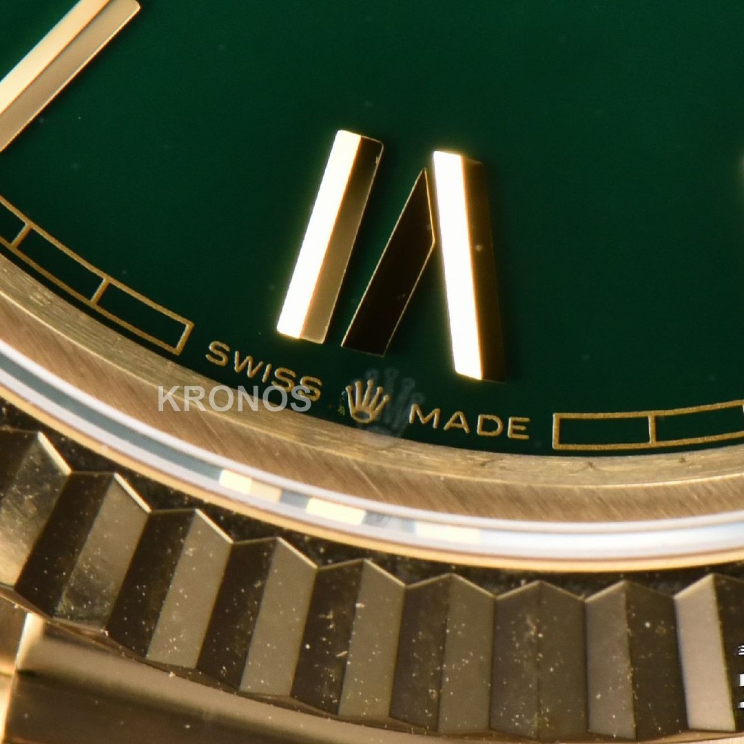 Day-Date 40mm Green Dial - Authentic Movement