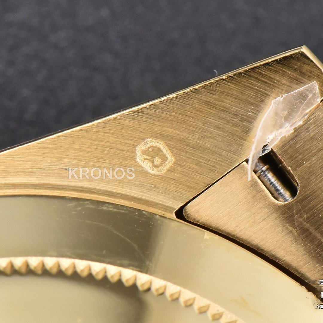 Day-Date 40mm Black Dial Diamond Authentic Movement