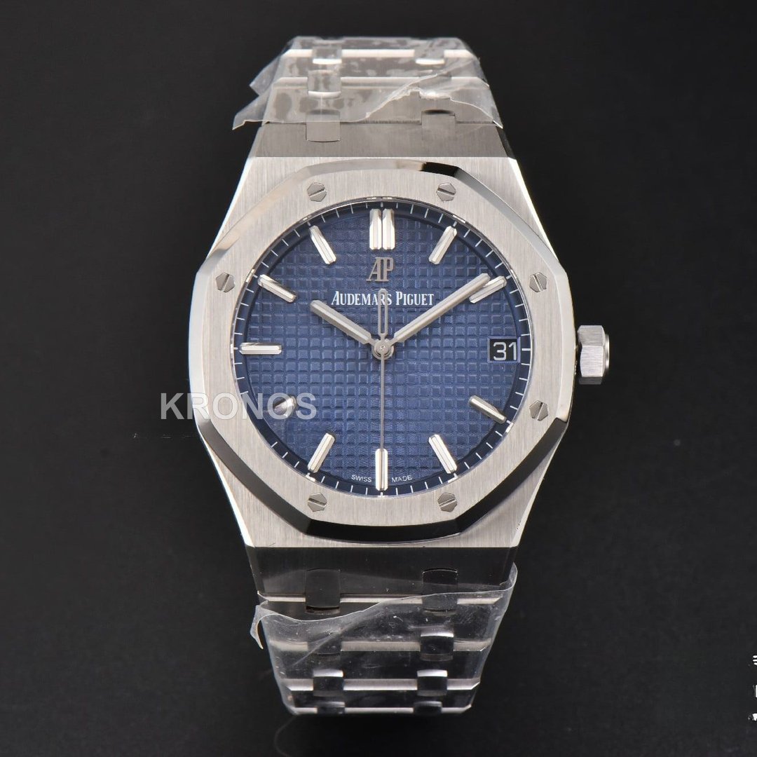 Royal Oak 41mm Blue Textured Dial - Authentic Movement