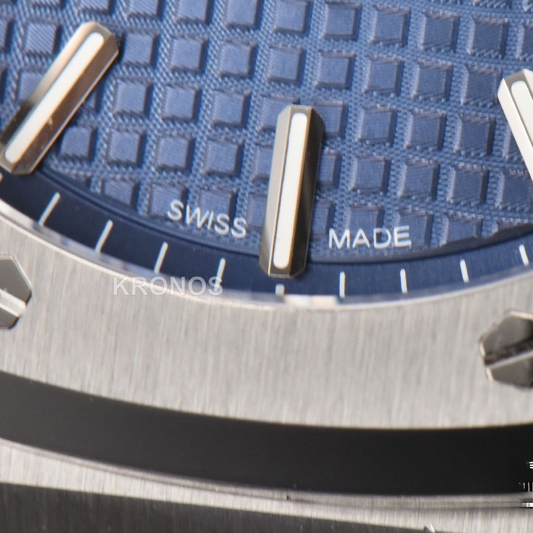Royal Oak 41mm Blue Textured Dial - Authentic Movement