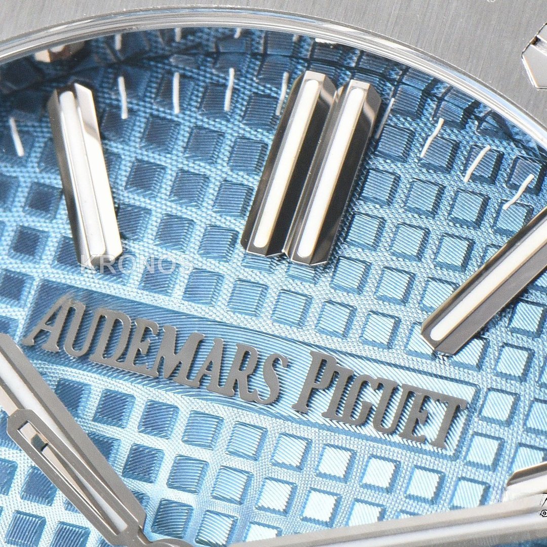 Royal Oak 15510 41mm '50th Anniversary' Ice Blue Dial - Authentic Movement