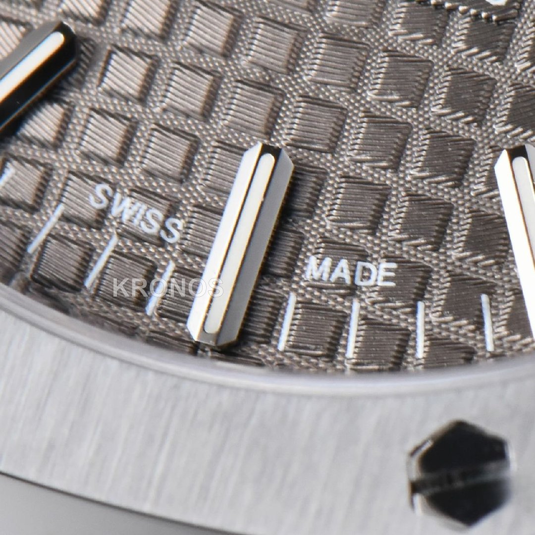 Royal Oak 37mm Gray Textured Dial - Authentic Movement