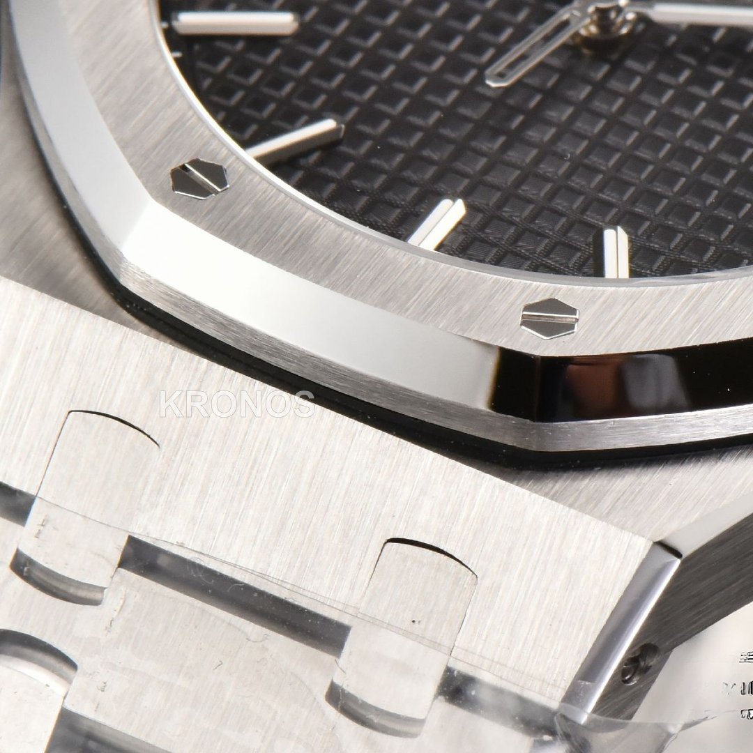 Royal Oak 41mm Black Textured Dial - Authentic Movement