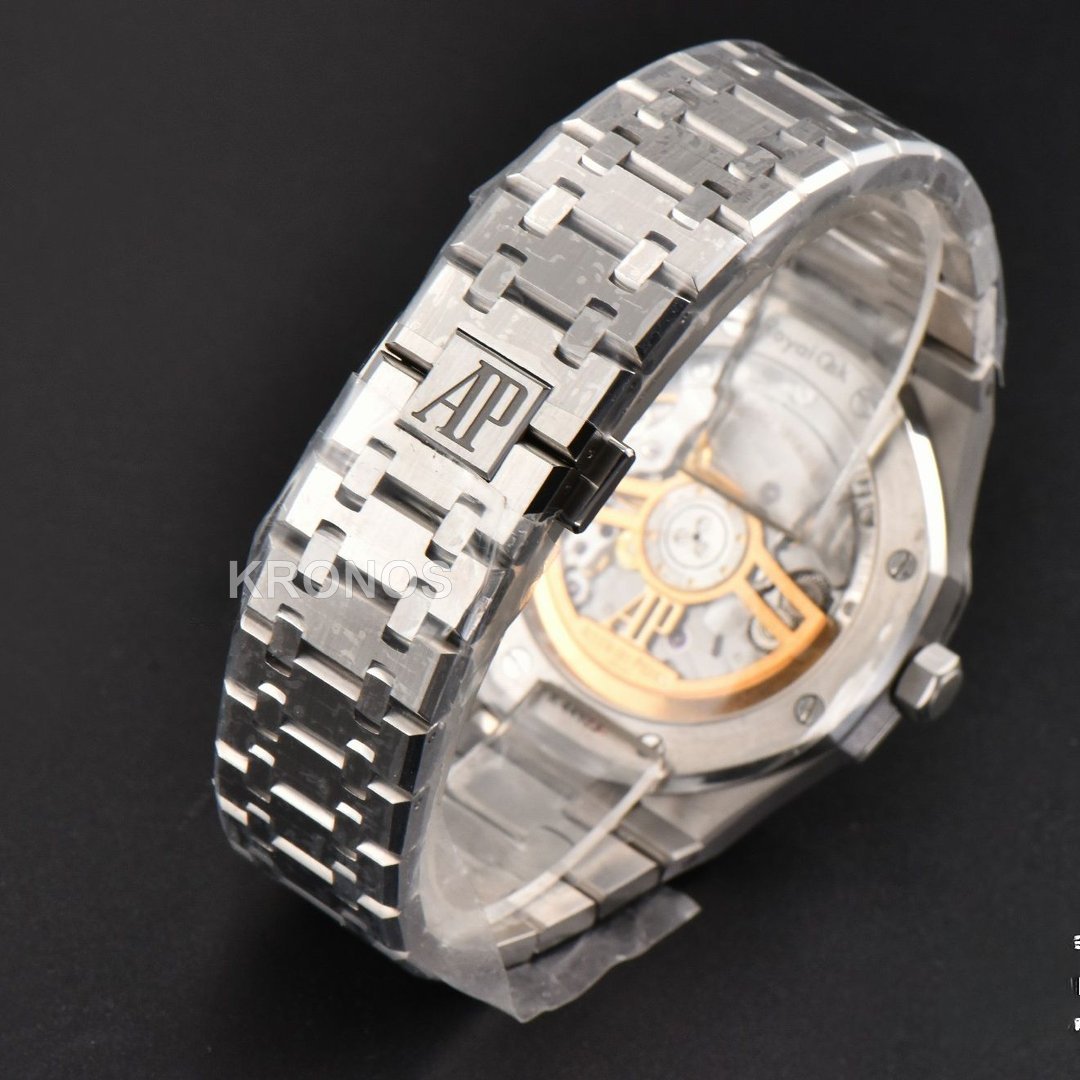 Royal Oak 41mm Black Textured Dial - Authentic Movement