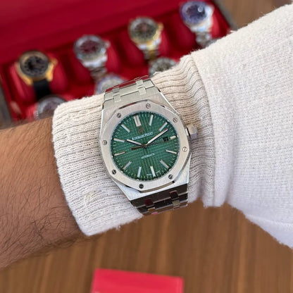 Detalle esfera verde Royal Oak Steel Kronos Relojes lujo inspirado