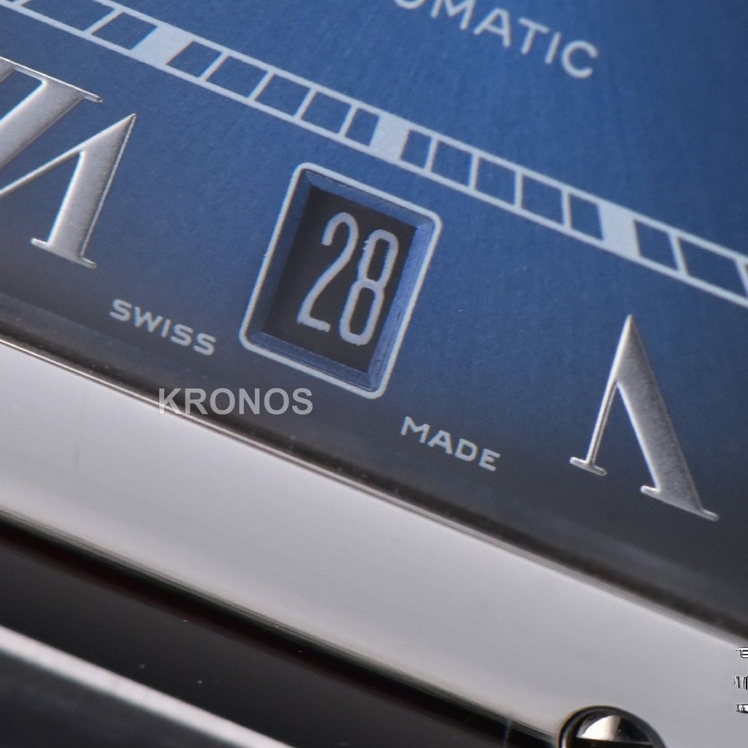 Santos De Cartier Xl 40mm Blue Dial - Authentic Movement