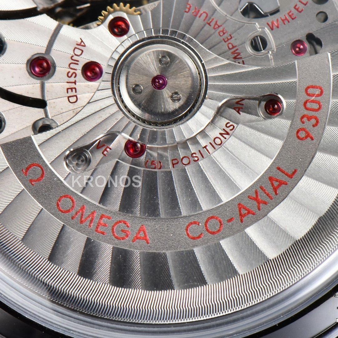 Speedmaster 'Dark Side Of The Moon' Real Ceramic 44mm Black Dial - Authentic Movement