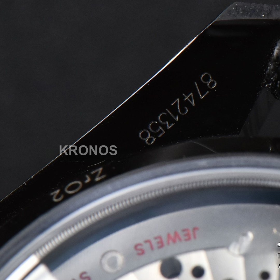 Speedmaster 'Dark Side Of The Moon' Real Ceramic 44mm Black Dial - Authentic Movement