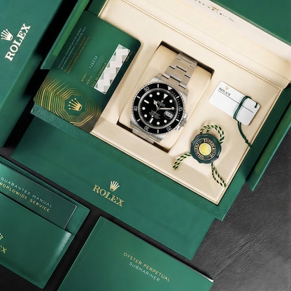 Submariner Oystersteel – Black Dial Black Bezel Oyster Date Type Rolex