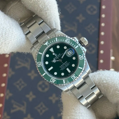 Submariner Green Dial Green Bezel maquinaria auténtica Kronos detalle esfera