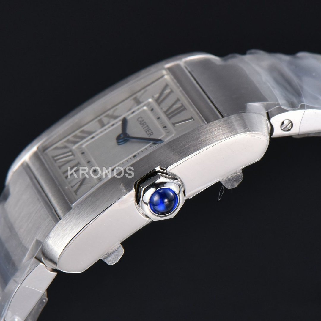 Tank Francaise Medium 32mm x 27mm Quartz - Authentic Movement