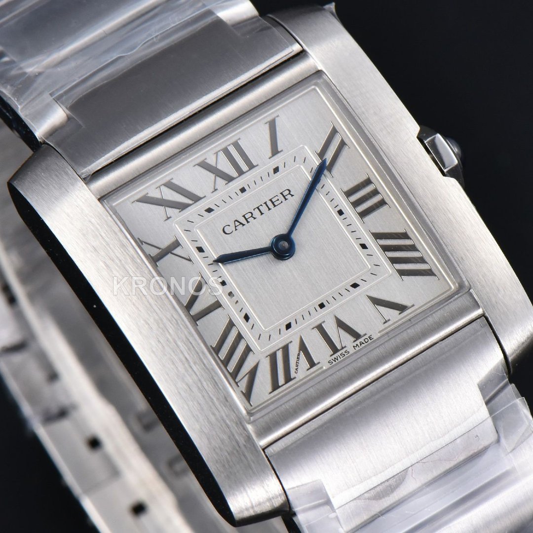 Tank Francaise Medium 32mm x 27mm Quartz - Authentic Movement