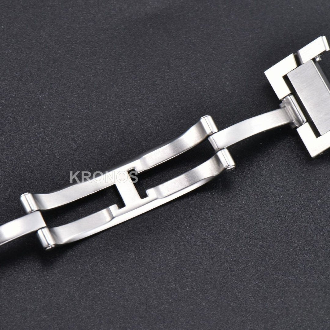 Tank Francaise Medium 32mm x 27mm Quartz - Authentic Movement