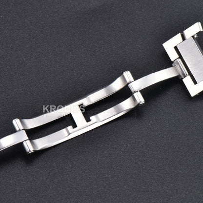 Tank Francaise Medium 32mm x 27mm Quartz - Authentic Movement