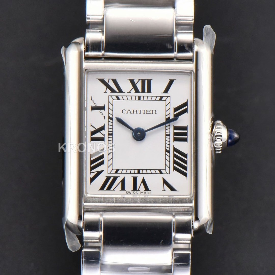 Tank Must Small 29.5mm x 22mm White Dial - Authentic Movement