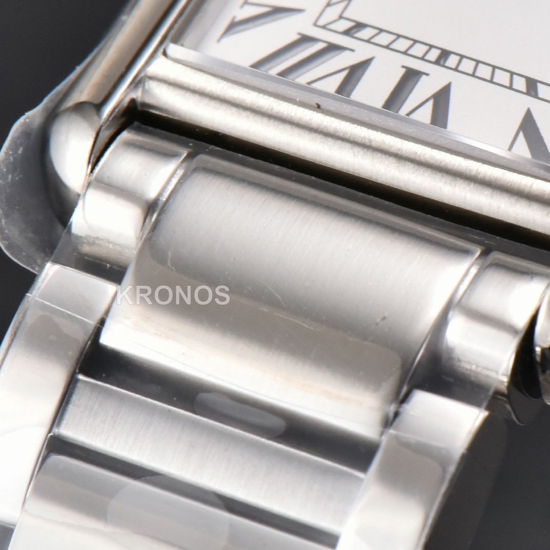 Tank Must Small 29.5mm x 22mm White Dial - Authentic Movement