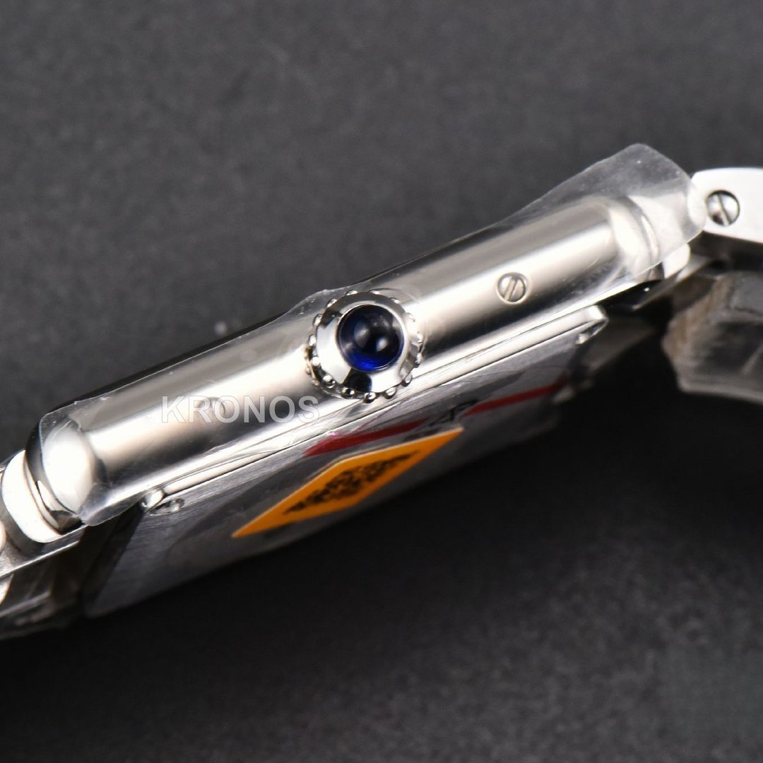 Tank Must Small 29.5mm x 22mm White Dial - Authentic Movement