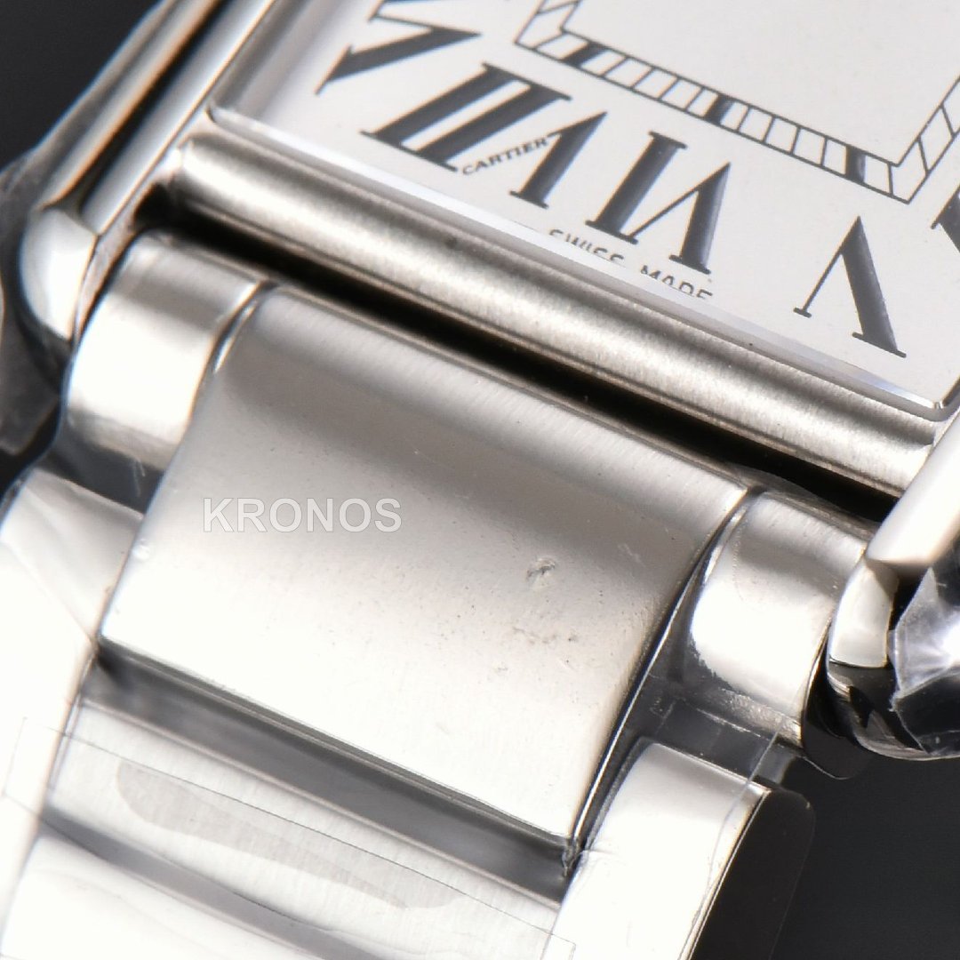 Tank Must Large 33.7mmx25.5mm White Dial - Authentic Movement
