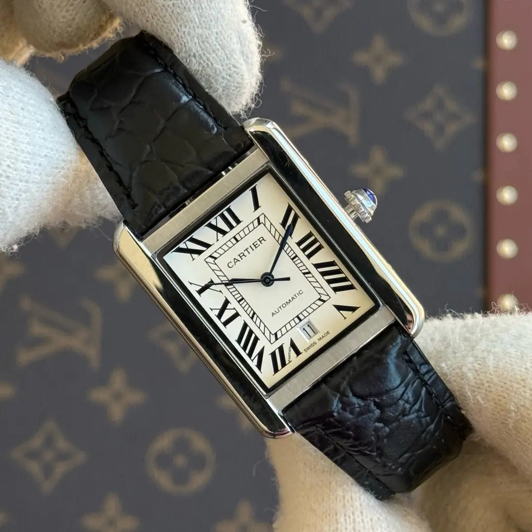 Tank Steel White Dial maquinaria auténtica diseño lujo accesible Kronos